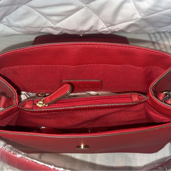 Red ADRIENNE VITTADINI purse with crossbody strap - Picture 3 of 4